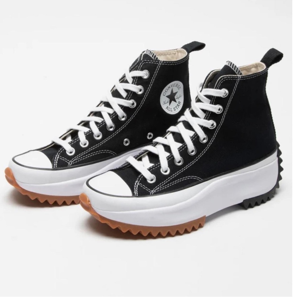 Converse Run Star Hike black and white